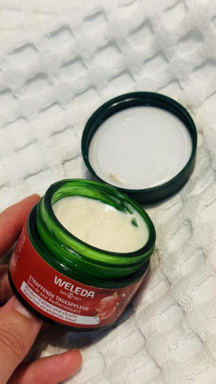 Weleda pinguldav päevakreem Straffendes Granaatõun 40ml